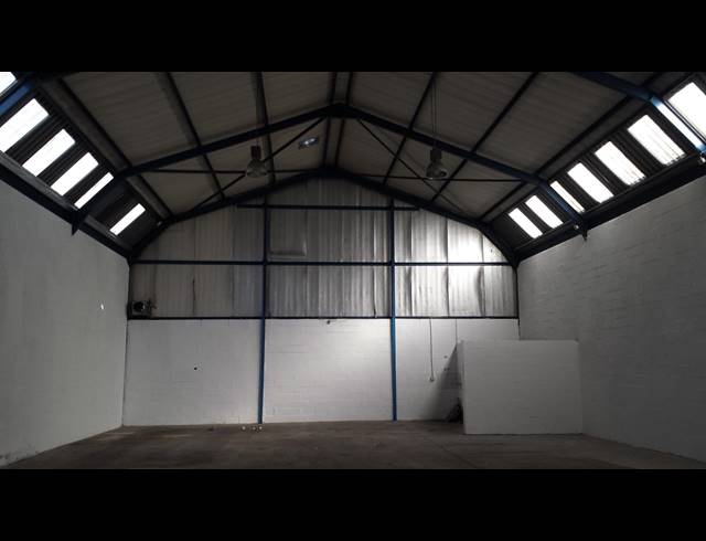 640M² FACTORY TO LET IN STIKLAND
